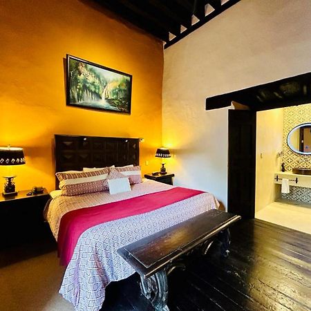 Hotel Mansion Iturbe Pátzcuaro Esterno foto