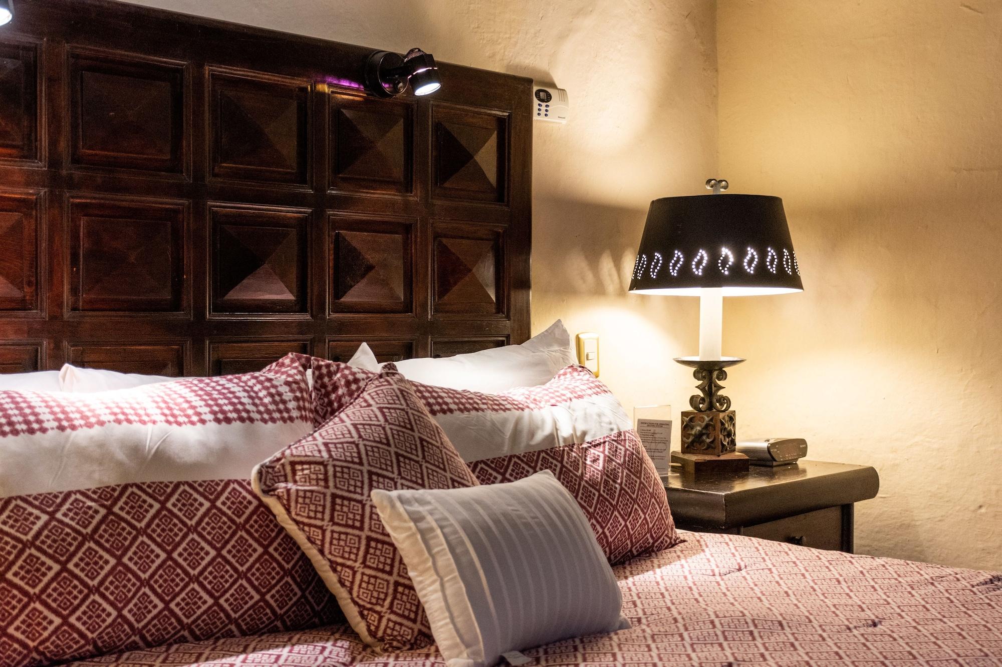 Hotel Mansion Iturbe Pátzcuaro Esterno foto