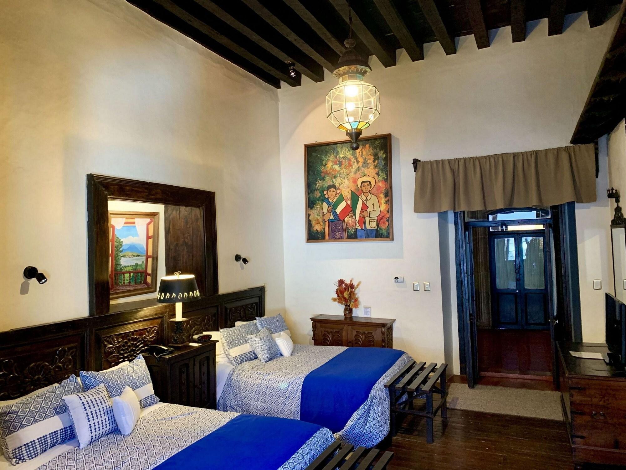 Hotel Mansion Iturbe Pátzcuaro Esterno foto
