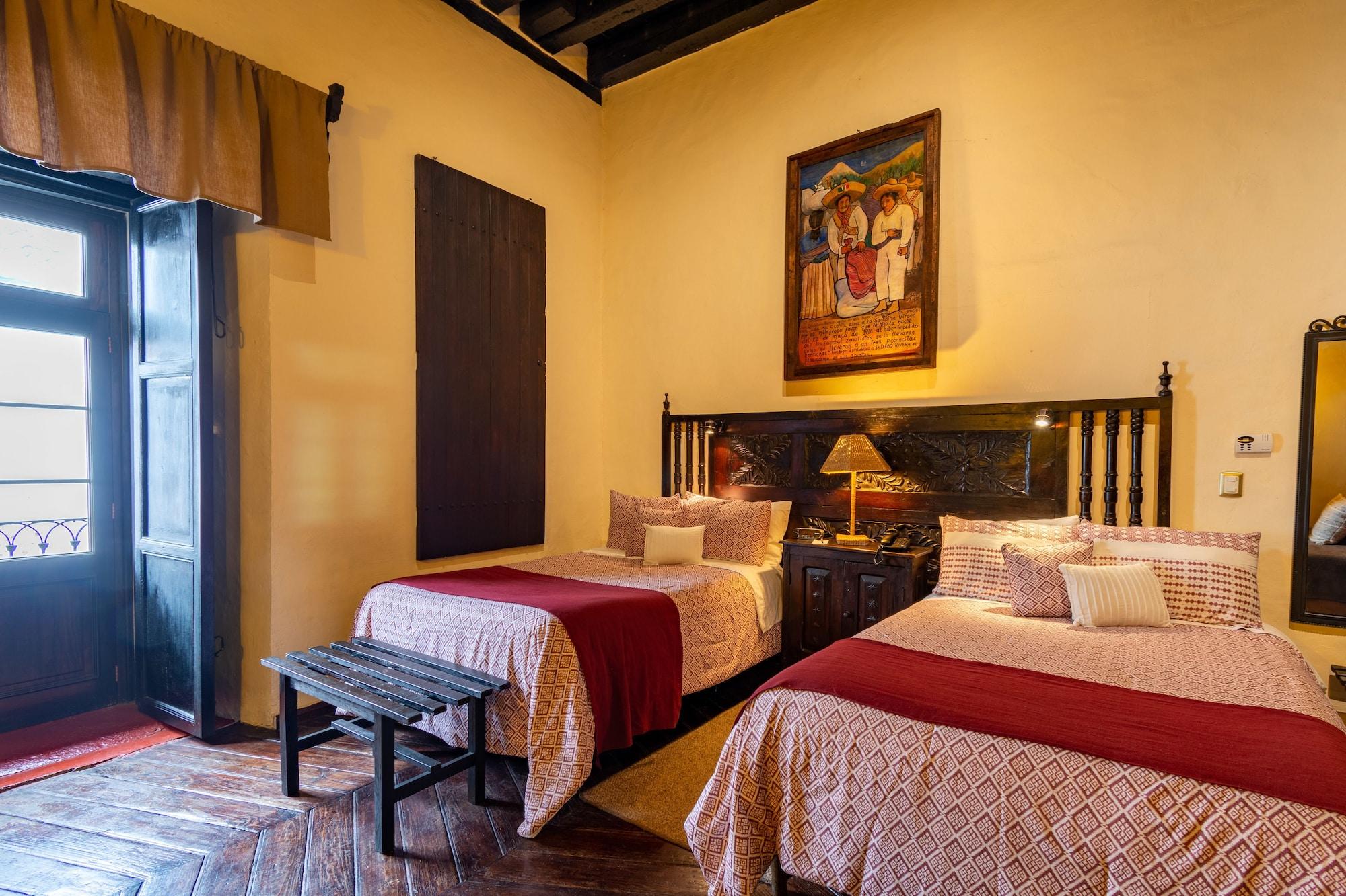 Hotel Mansion Iturbe Pátzcuaro Esterno foto