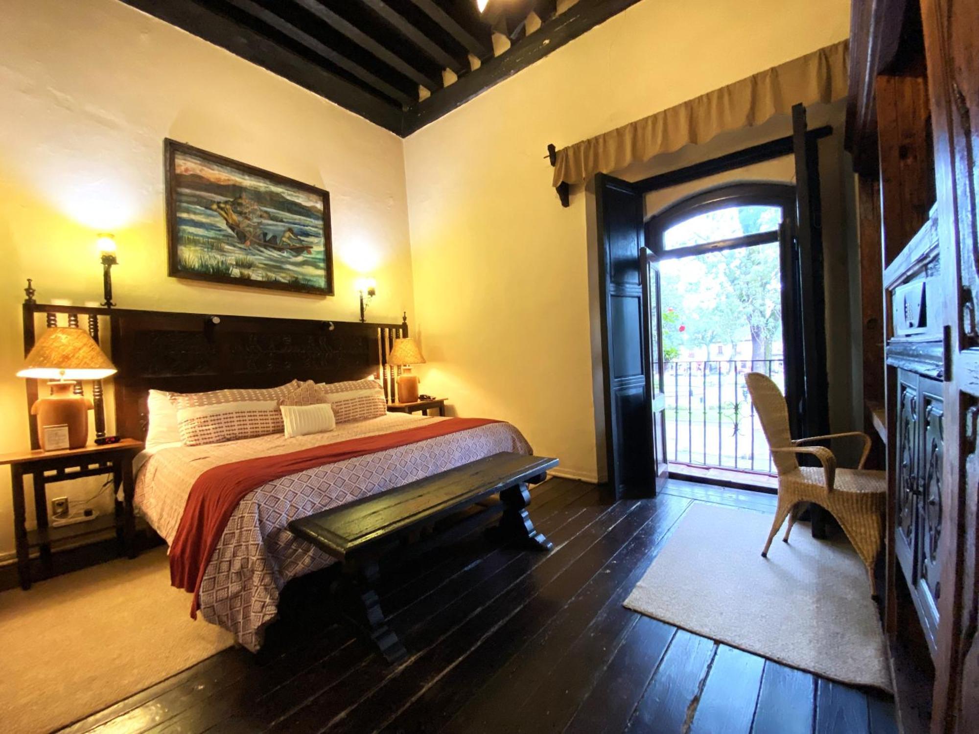 Hotel Mansion Iturbe Pátzcuaro Esterno foto
