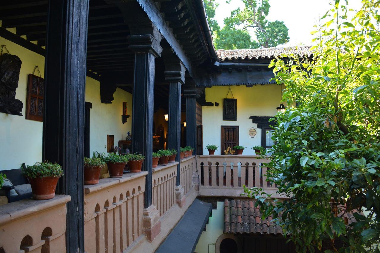 Hotel Mansion Iturbe Pátzcuaro Esterno foto